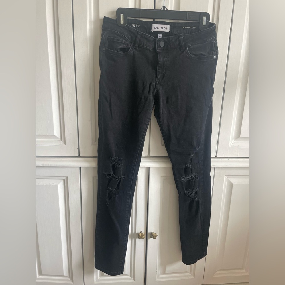 DL1961 Women's Black Distressed Jeans